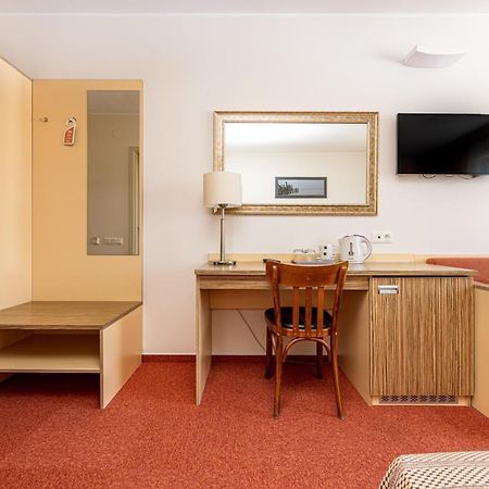 Info Hotel Palanga Eksteriør bilde