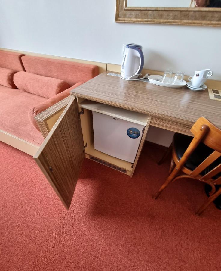 Info Hotel Palanga Eksteriør bilde