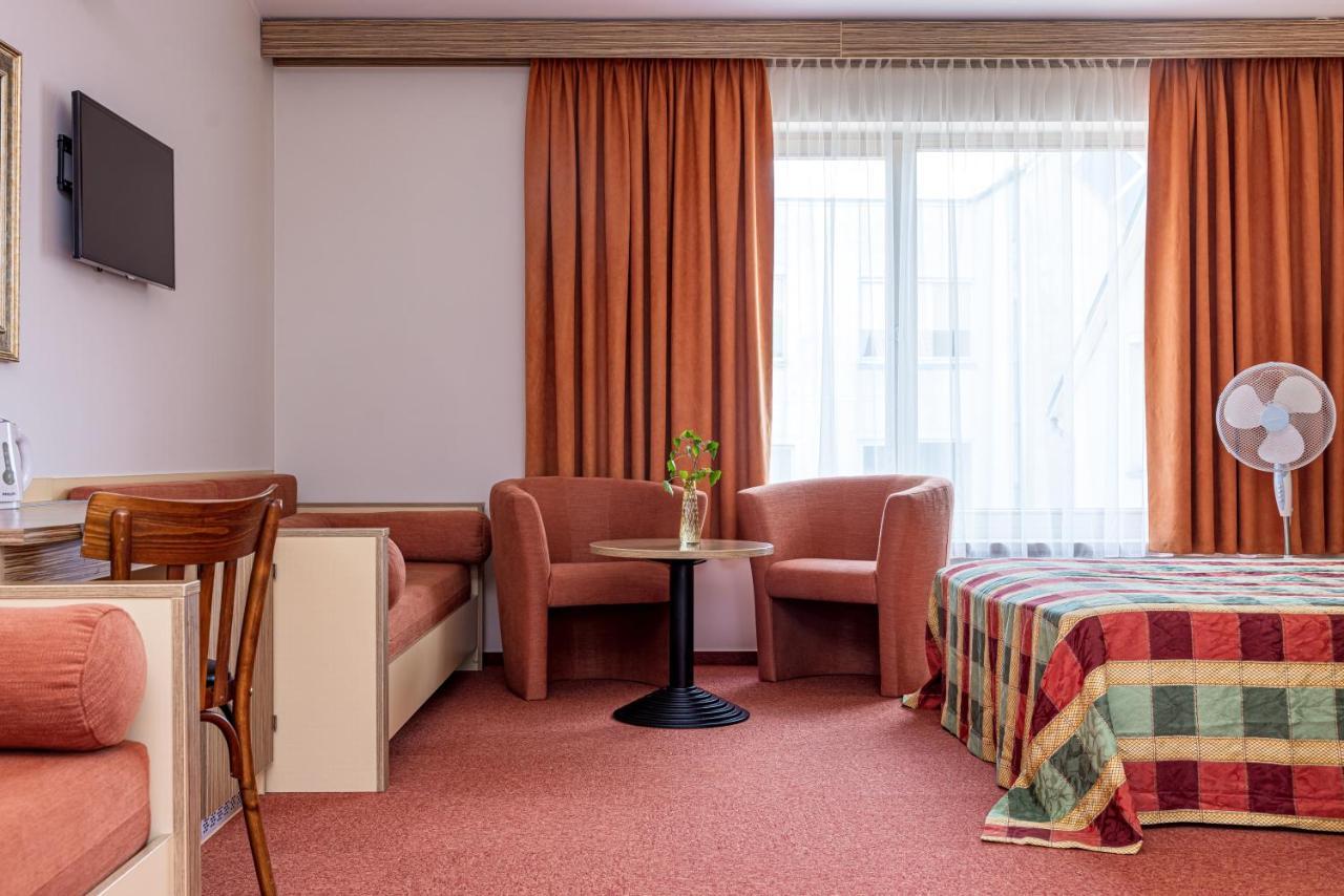 Info Hotel Palanga Eksteriør bilde