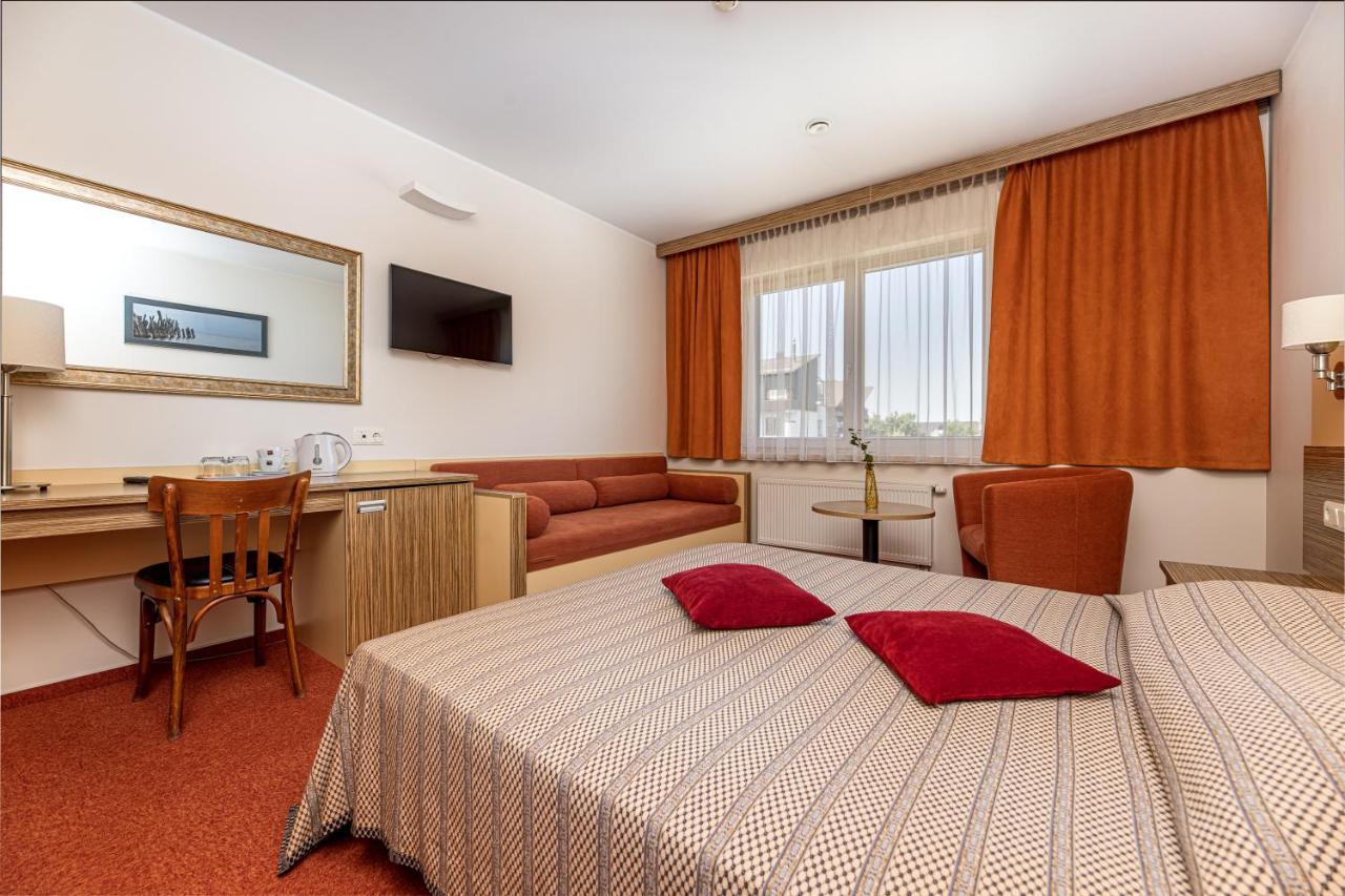 Info Hotel Palanga Eksteriør bilde