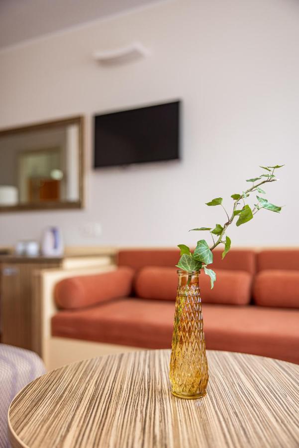 Info Hotel Palanga Eksteriør bilde