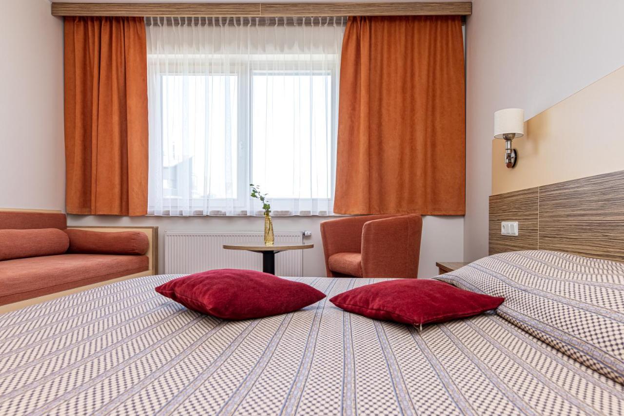 Info Hotel Palanga Eksteriør bilde