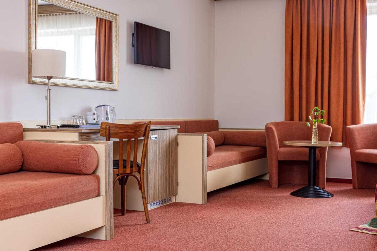 Info Hotel Palanga Eksteriør bilde